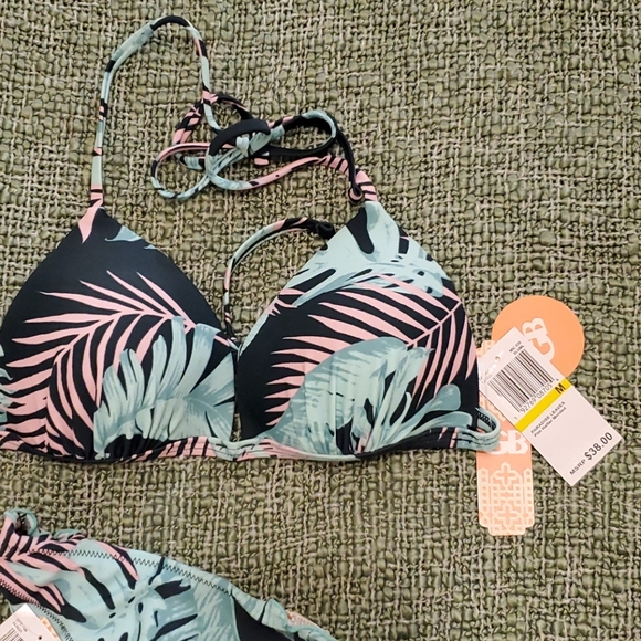 Junior Size GB Swimsuit - Picture 5 of 6